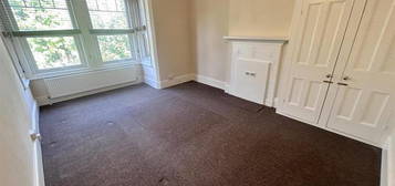 3 bedroom flat to rent