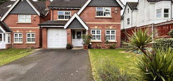 5 bedroom detached house for sale