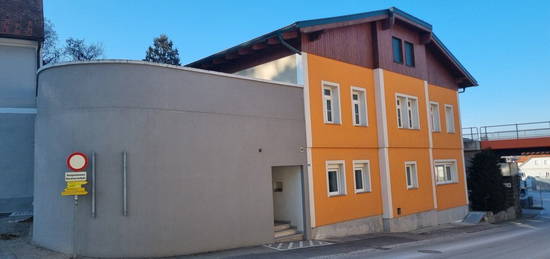 Sanierte Singlewohnung im Zentrum von Furth