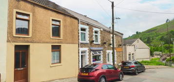 3 bed terraced house for sale