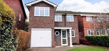 4 bed detached house to rent