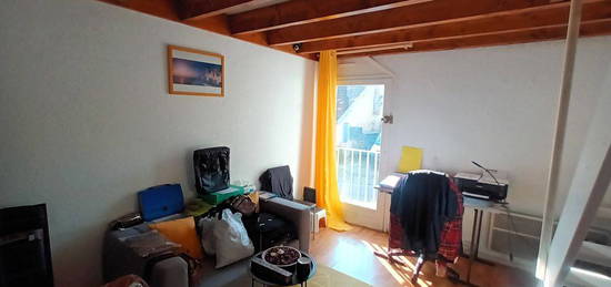 Appartement F1bis duplex (30m2 au sol) - Chambre (Loué 390  CC)