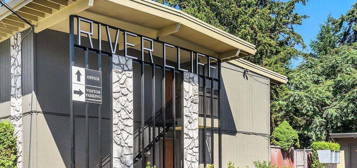 River Cliff Apartments, Portland, OR 97222