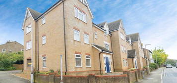 1 bedroom ground floor flat for sale