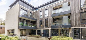 Flat for sale in Indigo Square, Surbiton KT6