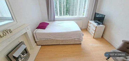 1 bedroom house share