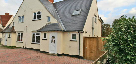 5 bedroom semi-detached house