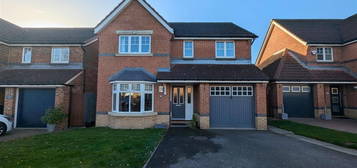 4 bed detached house for sale