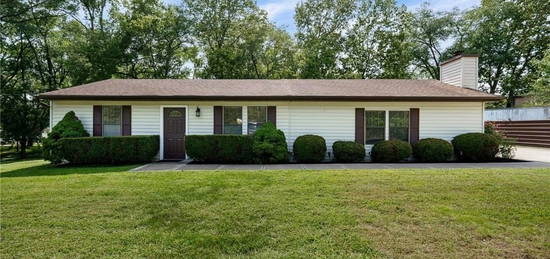 1375 Camp Dr, Saint Clair, OH 45067