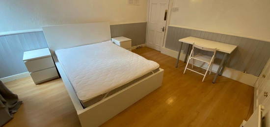 Room to rent in Talbot Lane, Leicester LE1