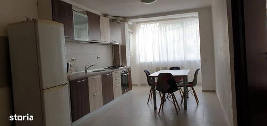 Apartament cu 2 camere, 64 mp, parcare, zona Florilor