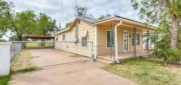 313 W Avenue W, San Angelo, TX 76903