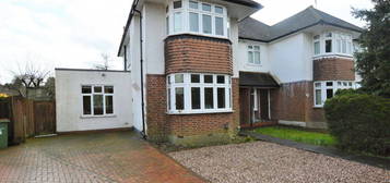 3 bed semi-detached house to rent