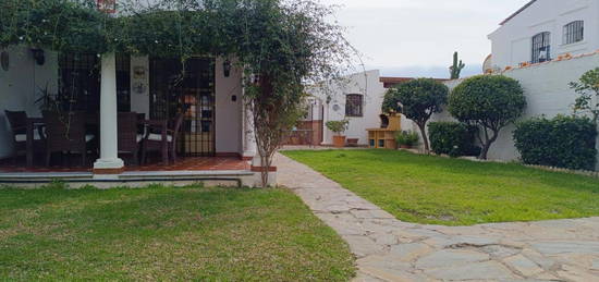 Casa o chalet de alquiler en El Faro de Calaburra - Chaparral