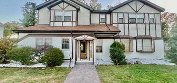 160 Auth Ave, Iselin, NJ 08830