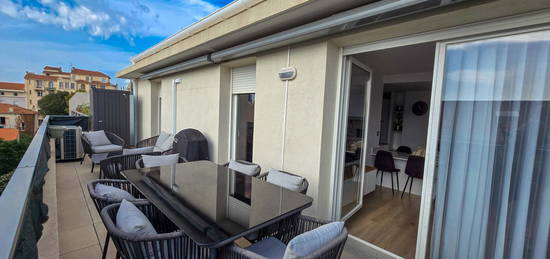 Toulon Saint Jean au calme T3  61 m2 + terrasse 19 m2 dans r