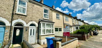 4 bedroom terraced house