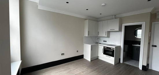 Studio to rent in Belvedere Terrace, Brighton BN1