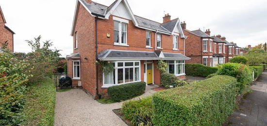 15 Taunton Avenue, Belfast, BT15 4AD