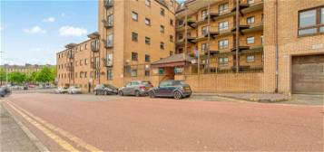 Flat to rent in Houldsworth Street, Glasgow G3