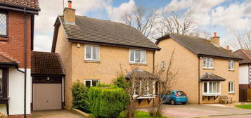 4 bedroom link detached house for sale