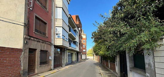 Casa adosada en Bañeza (La)