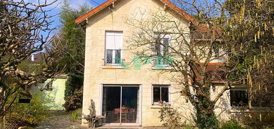 Maison  à vendre, 7 pièces, 5 chambres, 150 m²