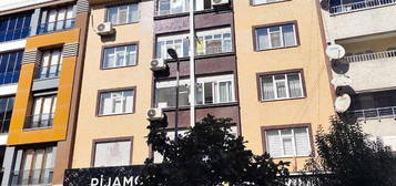 Telsiz Mahallesi Balkl Yolu'nda Asansrl Satlk 3+1 Daire