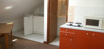 Location appartement 1 pièce 12 m²