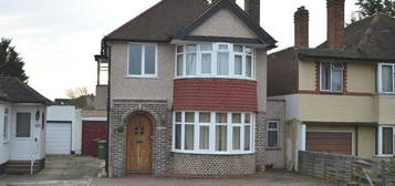 3 bedroom detached house to rent