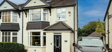 4 bed semi-detached house for sale