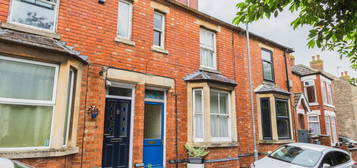 2 bed terraced house for sale