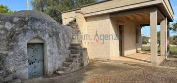 Villa unifamiliare, da ristrutturare, 40 m², Carovigno