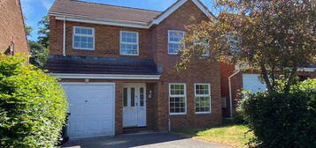 4 bed detached house to rent