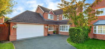 4 bed detached house for sale