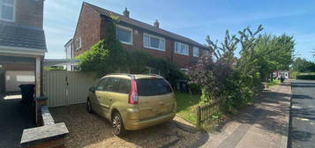 4 bedroom semi-detached house