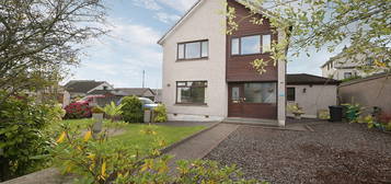 3 bed detached house for sale