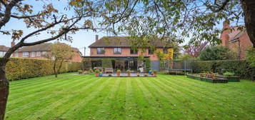 4 bed detached house for sale