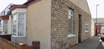 2 bed end terrace house to rent