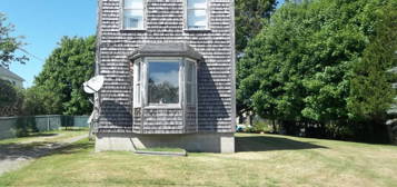 45 Shackford St, Eastport, ME 04631