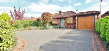 2 bedroom semi-detached bungalow for sale