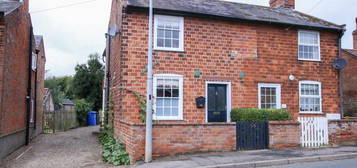 2 bedroom semi-detached house for sale