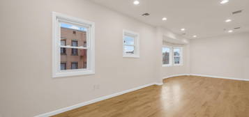 63 W 10th St Unit 2, Bayonne, NJ 07002