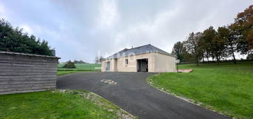 Pavillon de plain pied avec terrain, terasse et dépendance