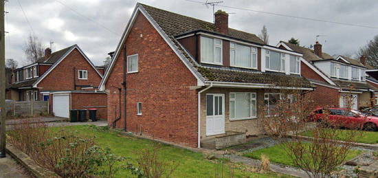 3 bed semi-detached house for sale