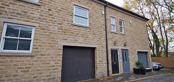 3 bed town house to rent