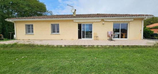 Dpt Landes (40), à vendre EUGENIE LES BAINS maison T4 125.90 m²  - Terrain de 2 426,00 m²