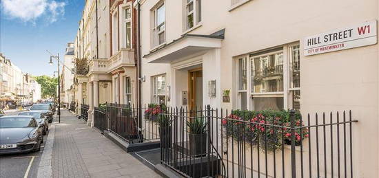 Studio to rent in 39 Hill Street, London W1J