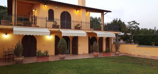 Villa in vendita in località Montarana s.n.c