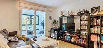 Appartement  à louer, 3 pièces, 2 chambres, 74 m²